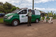 Osterinsel - Hanga Roa: Polizisten nach einem Foto fragen, in Deutschland kaum vorstellbar