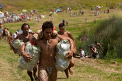 Tapati Rapa Nui - "Triathlon" am Rano Raraku