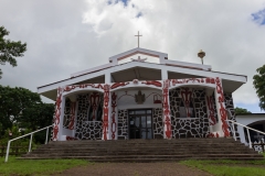 Osterinsel - Hanga Roa - der gesamte Eingangsbereich der Kirche
