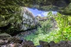 Osterinsel - Höhle Ana Te Pahu
