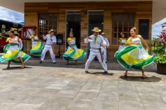 Ecuador - Tren de la Dulzura - ein bissel Folklore ..