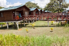 Guayaquil - Isla Santay - die Häuser im kleinen Dorf