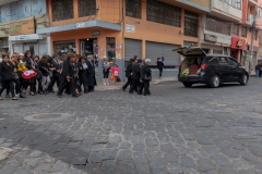 Riobamba - ein Trauerumzug mitten durch die Innenstadt