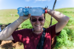 Osterinsel - Vulkan Rano Kau - Abkühlung, solange das Eis noch gefrohren ist :-)