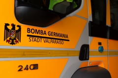 ... freiwillig organisiert und muss Spenden einwerben.