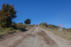 Überholverbot auf einer einspurigen Schotterpiste?