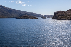 ... um durch die letzte Engstelle zu fahren.