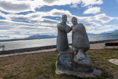 Puerto Natales - ein Denkmal für Alberto de Agostini, einem Wissenschaftler