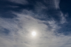 Eisberge umgeben das Schiff