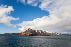 Deception Island: Einfahrt in den Vulkankegel