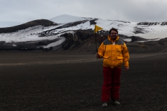 Deception Island: wir machen das mit den Fähnchen