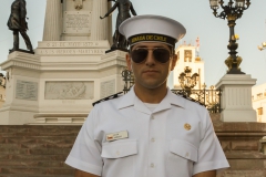 Marinesoldat hält Wache.