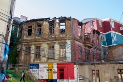 Wieder ein abgebranntes Haus - geschützt durch die UNESCO.