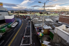 Ambato - die Straßenmarkierung ist auch hier nur ein Vorschlag - so wie die Ampeln